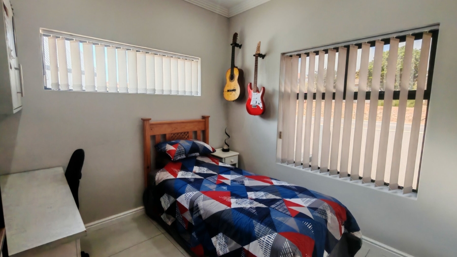 3 Bedroom Property for Sale in Hartenbos Heuwels Western Cape